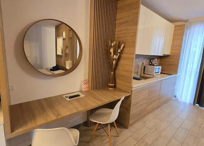 Azizi Pool&spa Piscina Incalzita * Năvodari