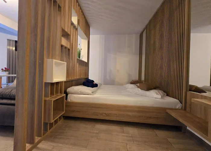 Azizi Pool&spa Piscina Incalzita Năvodari