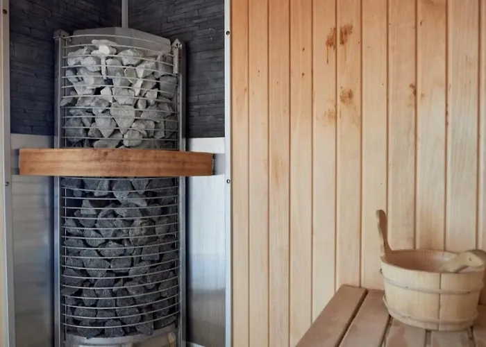 Azizi Pool&spa Piscina Incalzita Năvodari